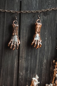 Image 3 of Grasping 