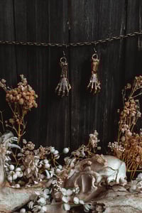 Image 1 of Grasping 