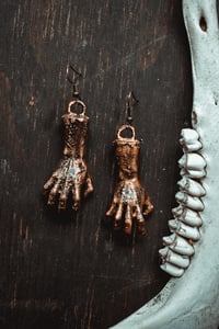 Image 5 of Grasping 