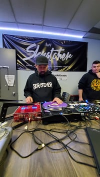 Image 5 of INTRO TO DJING SESSION