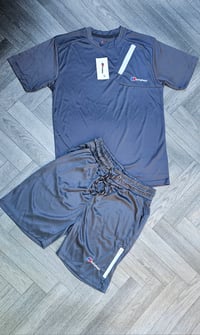 Image 3 of Mens B shorts & Tshirt