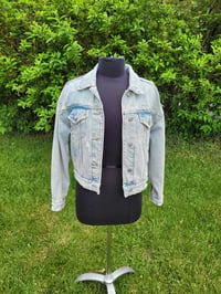 Image 4 of 1989 3D floral Denim Jacket xs