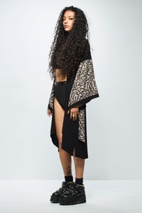 Image 3 of Cattana Kimono - Calli Stone