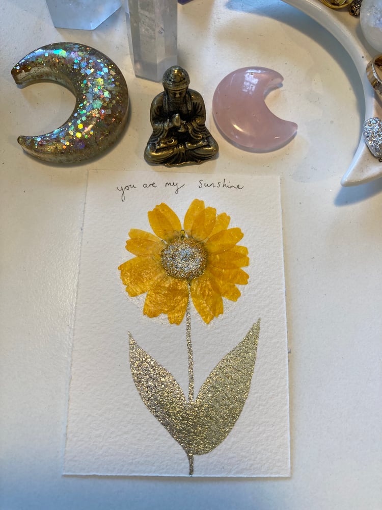 Image of 🌞🌿✨Sunshine flower 🌼 