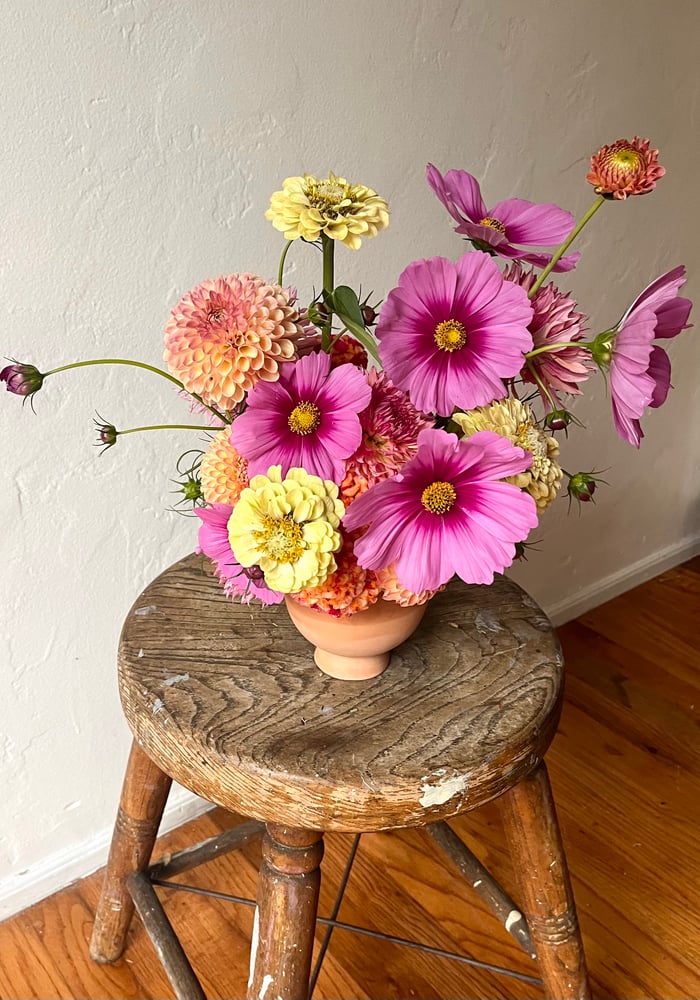 Image of Medium arrangement 