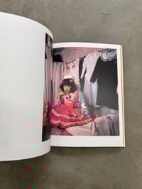 Image 11 of Smell on the Street - Yamazaki Hiroyoshi [SIGNED]