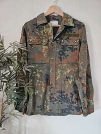 Image 1 of PRISSY VINTAGE Khaki green speckle army camouflage shirt jacket UK 8 10