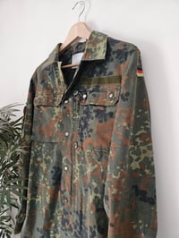 Image 2 of PRISSY VINTAGE Khaki green speckle army camouflage shirt jacket UK 8 10