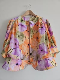 Image 1 of PRISSY VINTAGE Floral high waist gold button puff pleated bell sleeve top UK 14 16 