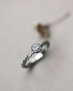 Image of Platinum 4.2mm Rose-cut diamond laurel leaf ring (LON249)