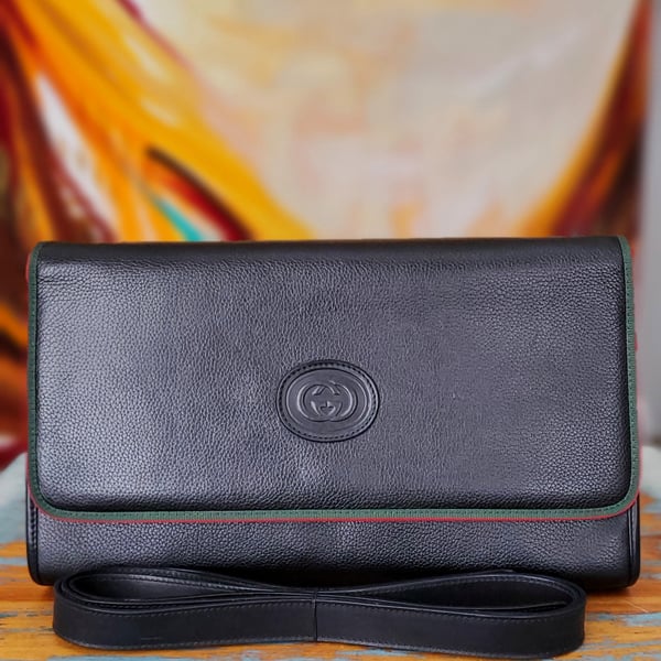 Image of Vtg. Gucci Black Pebbled Leather Clutch 