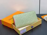Image 10 of LV X MK Empreinte Multi Wallet