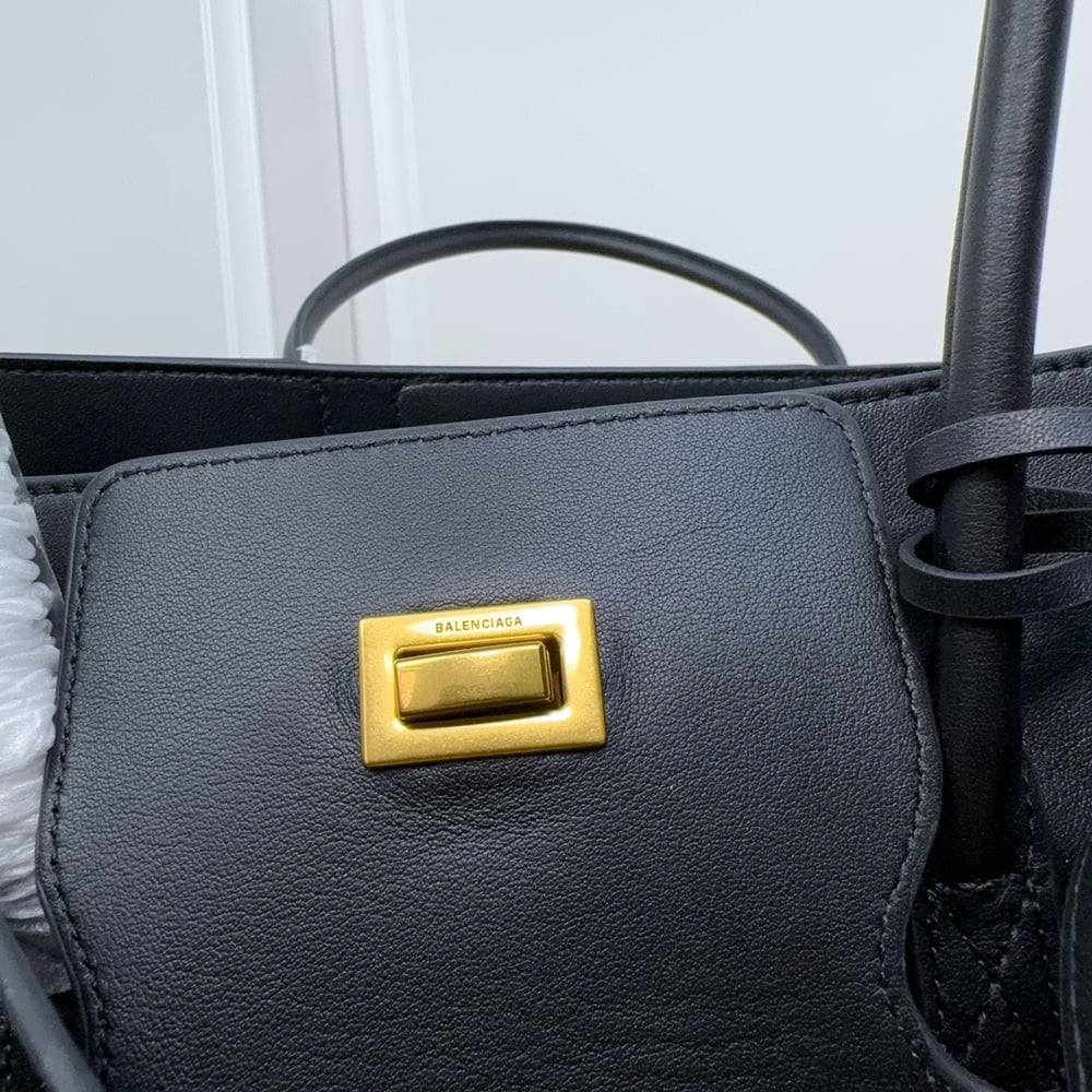 Balenciagà Bel Air