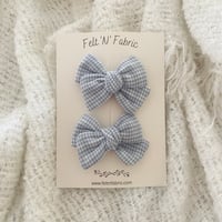 Blueberry Bow