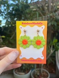 Smiley flower earrings 