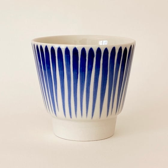 Image of Blue cup 233