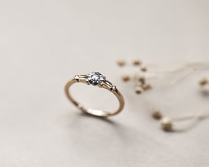 Image of 18ct gold and Platinum 'Fleur de Lys' rose-cut diamond ring (LON251)