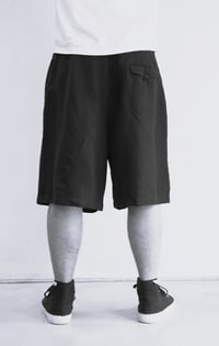 Image 5 of ORBAL WIDE SHORTS in Khaki Olive linen £185.00