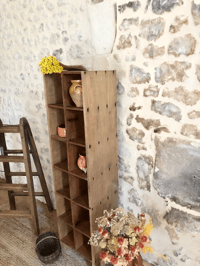 Image 3 of Ancien casier de magasin de chaussures
