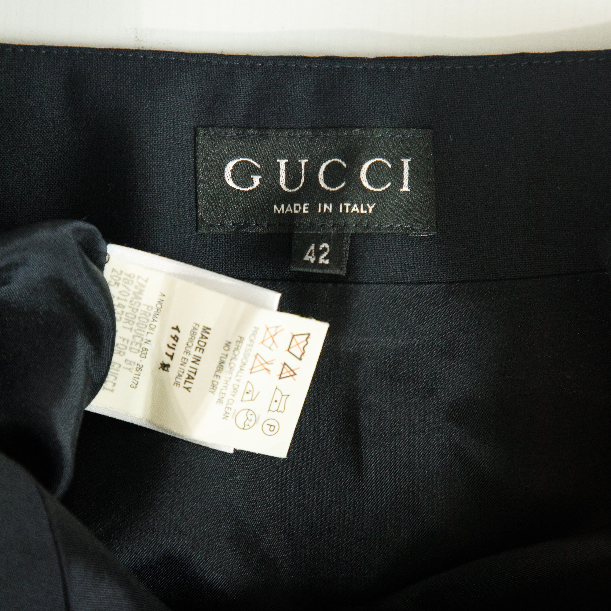 Image of Gucci by Tom Ford 1998 Knee Length Slit Skirt