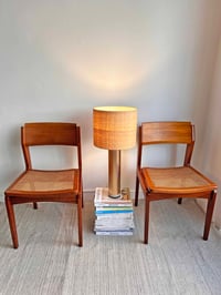 Image 2 of LÁMPARA DE MESA COLOR COBRE