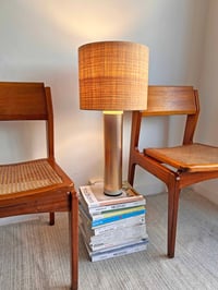 Image 3 of LÁMPARA DE MESA COLOR COBRE