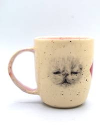 Image 2 of The eeper ➡️ mug 