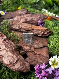 Image 1 of Leave ring, size 6 bit a bit adjustable