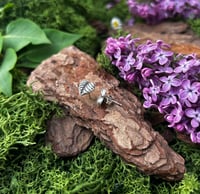 Image 2 of Heart shaped leaves ear studs