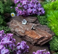 Image 2 of Flowers ear stud  2 
