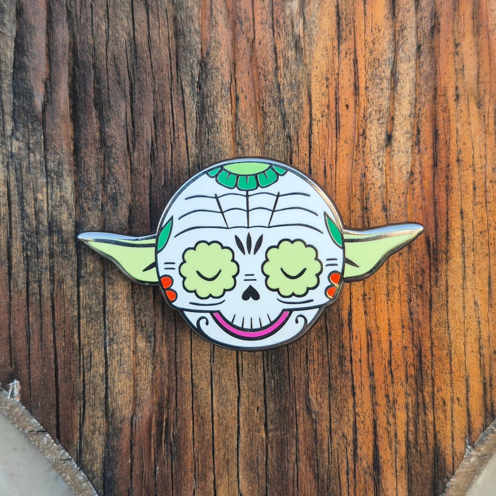 Yoda Calaverita Enamel Pin