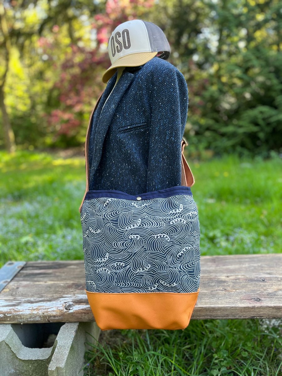 Image of Bucket Bag Nami
