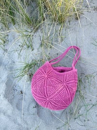 Image 1 of Krystal bag (english)