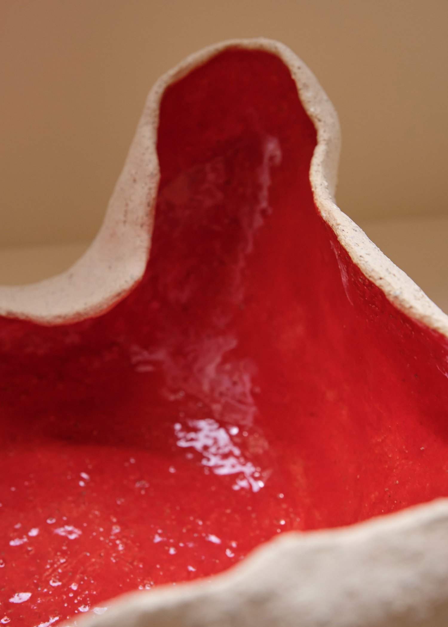 Image of Frutero o Jarrón Sabi in Red 