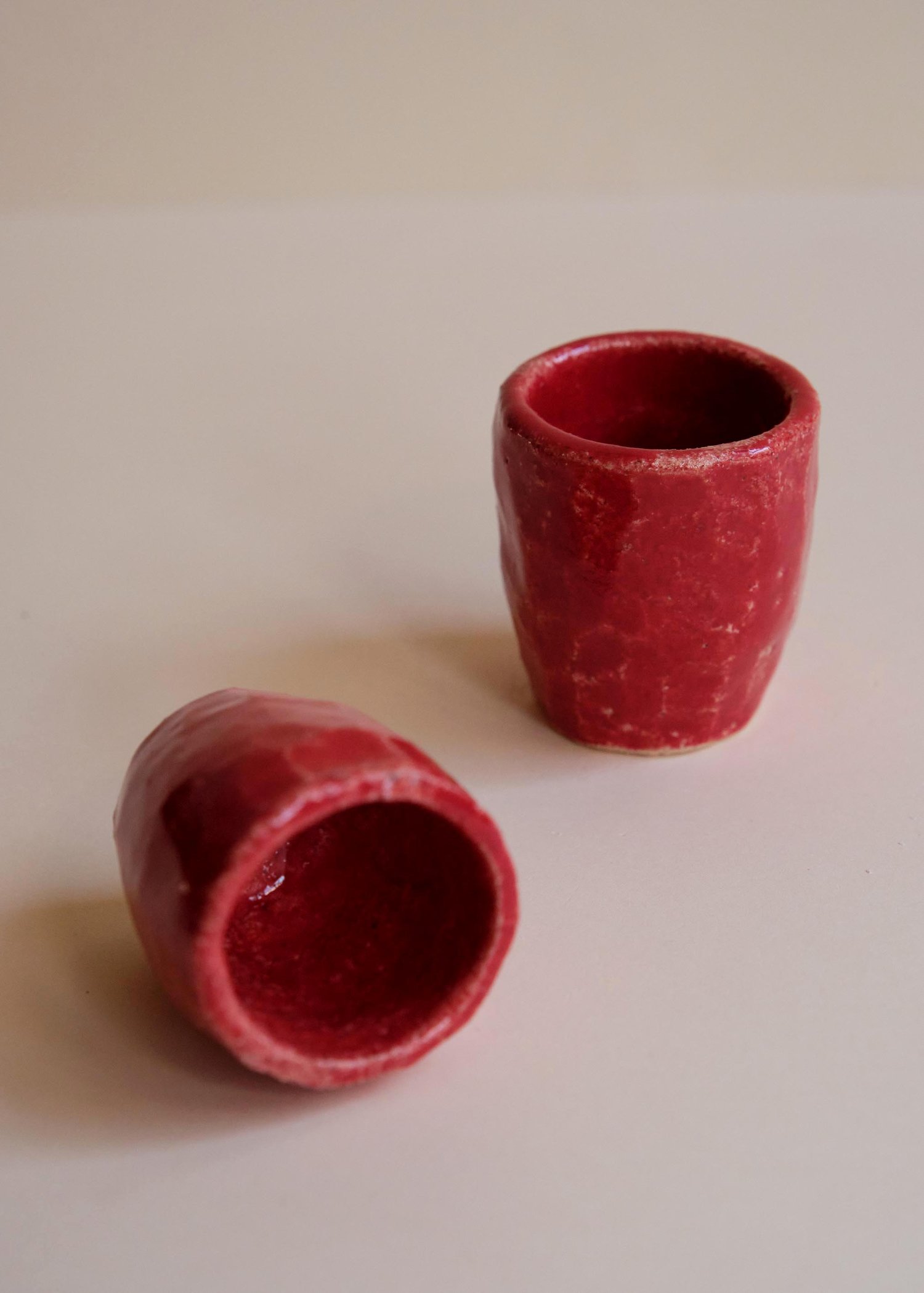 Image of Vasitos Wabi esmaltados en rojo