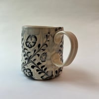 Image 3 of Pebble Floral Mug 1