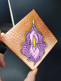 Image 4 of Mini vulva dot painting 1