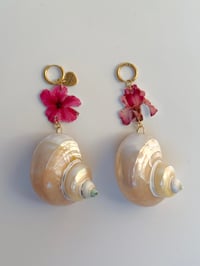 Image 1 of pearly hibiscus earrings
