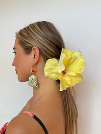 Image 2 of butter yellow narcissus earrings 