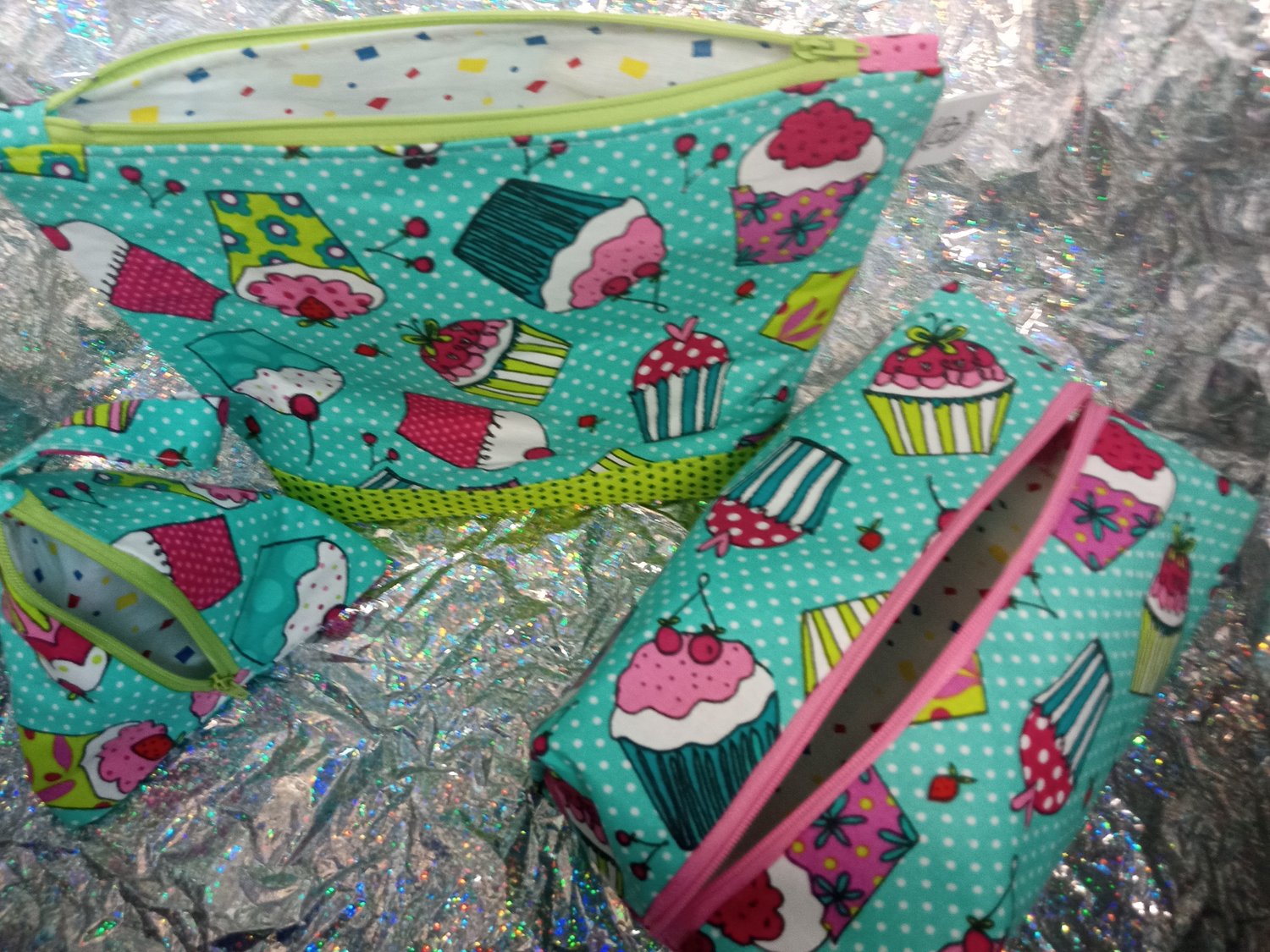 Image of Cupcake Fun Size Set 10% off + Free shipping (a $38.00 value)