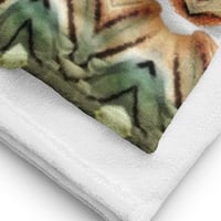 Image 6 of Desert Iguana Beach Towel