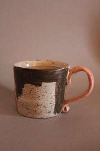 Image 1 of Taza asa sinuosa