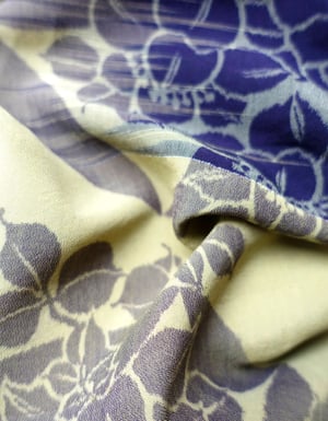 Image of Kimono dame af matcagrøn silke / 'Too Fairy..'