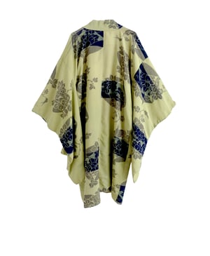 Image of Kimono dame af matcagrøn silke / 'Too Fairy..'