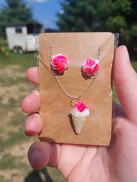 Image 2 of Ice Cream Drizzle Jewelry Set
