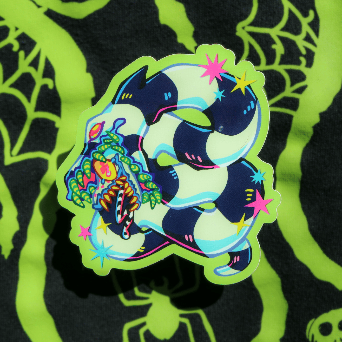 Sandworm Charm/Sticker | MITTENMEAT
