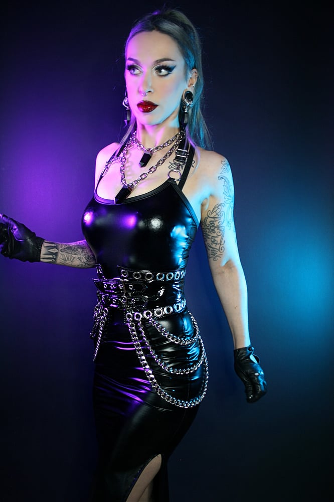 Image of SAMPLE SALE - LOVE HURTS BELT