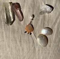 Image 4 of Loma Earring