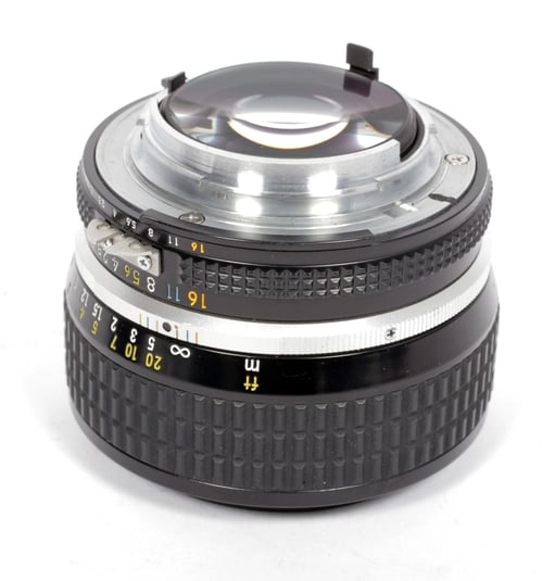 Image of Nikon Nikkor 50mm F1.2 AI-s lens #0500