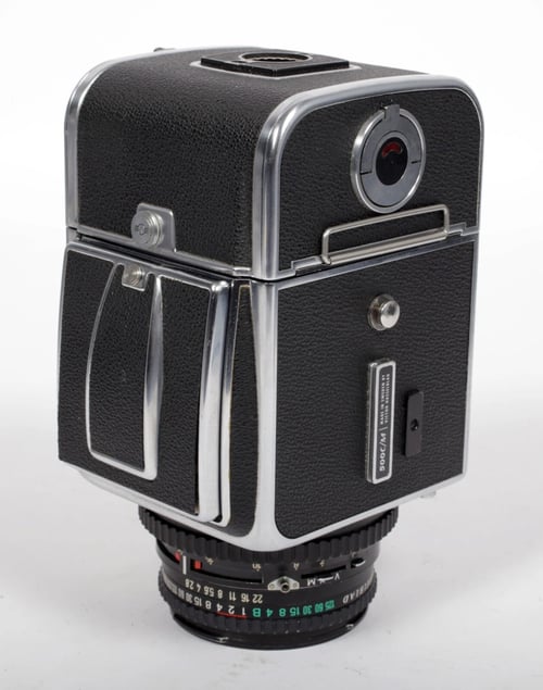 Image of Hasselblad 500C/M camera w/ T* Planar 80mm F2.8 C lens + A12 Back + WLF #0552